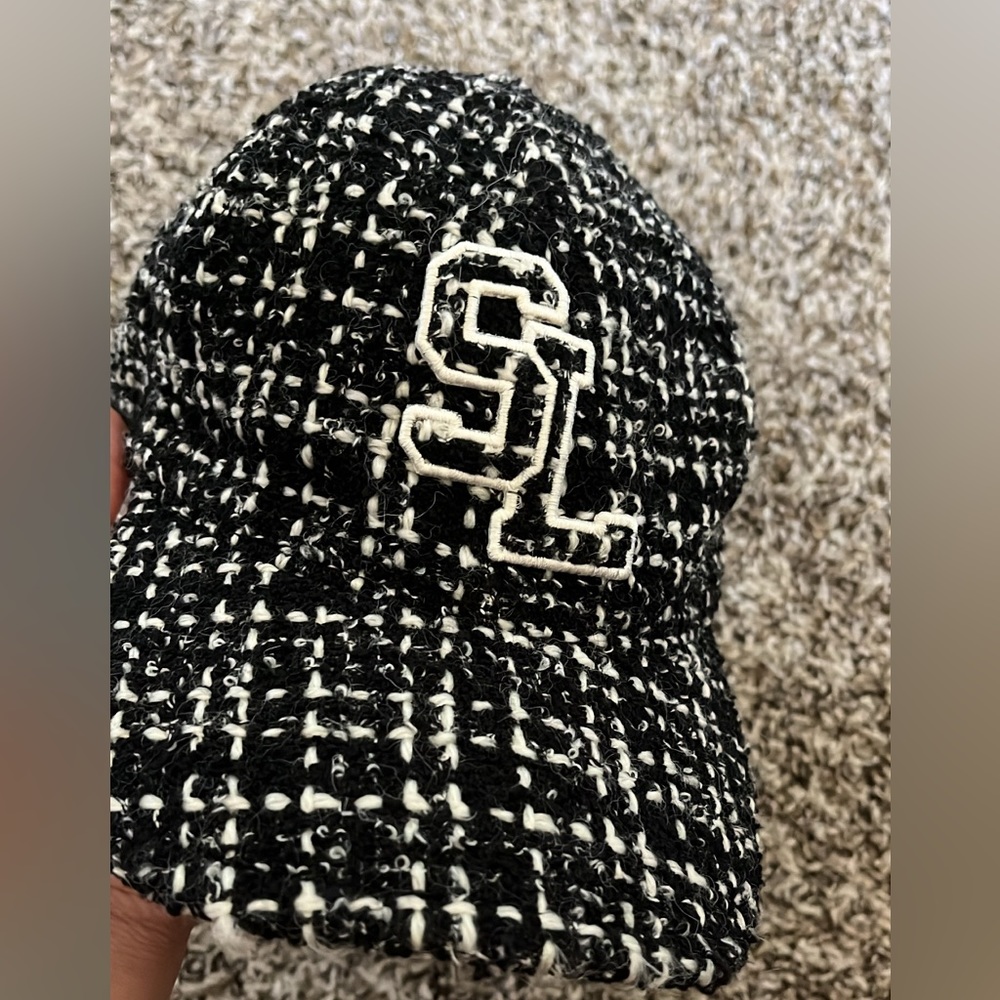 Ysl Tweed hat